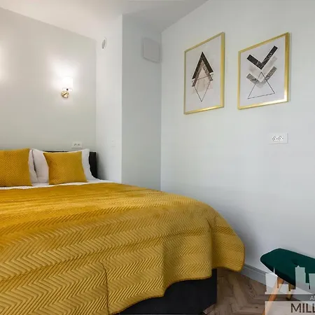 Millennium Port Gold ワルシャワ