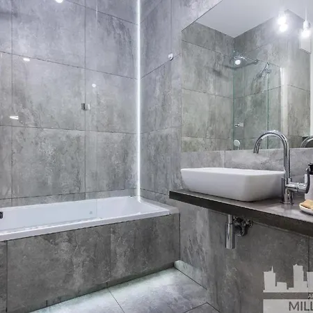Millennium Port Gold Apartment Warsaw