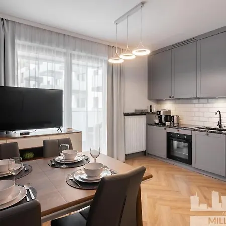 Millennium Port Gold ワルシャワ